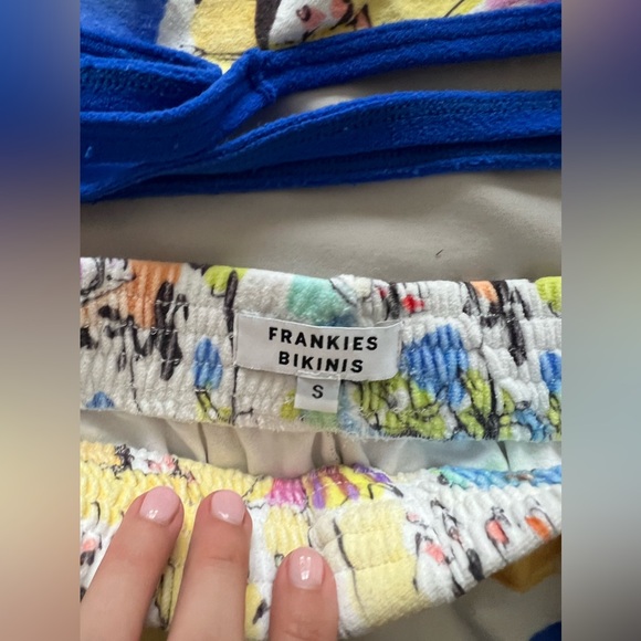 Frankies Bikinis Athena Top and Fifi Shorts in Santorini - Picture 8 of 12